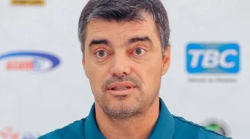 تحدٍ حقيقي.. مدرب يانج أفريكانز يكشف استعداده لمواجهة الأهلي في دوري الأبطال